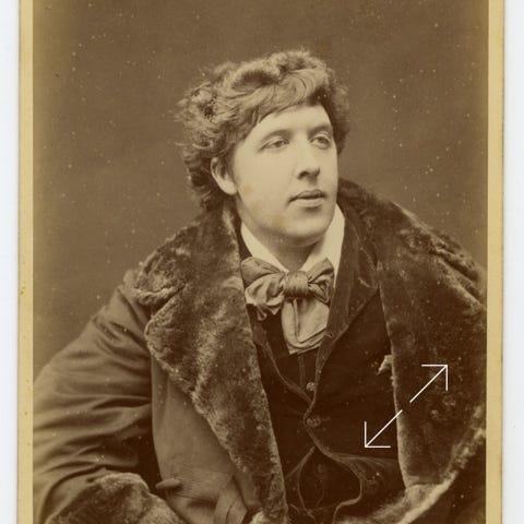 Oscar Wilde two different fur coats